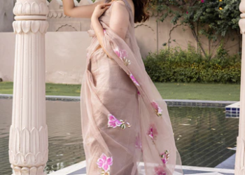 Rose Ember – Digital Printed Crepe Saree